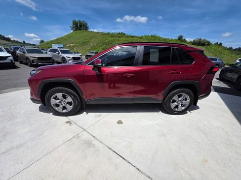 Used 2025 Toyota RAV4 XLE w/ Convenience Package AWD/4WD image 7