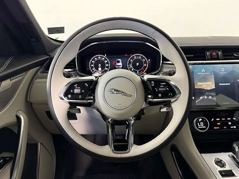 New 2026 Jaguar F-PACE R-Dynamic S AWD/4WD image 23