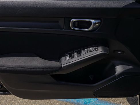 Used 2025 Honda Civic Sport image 22