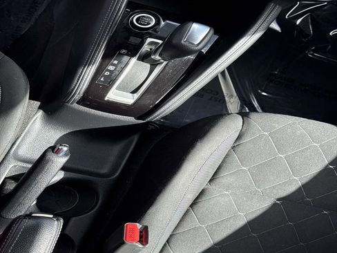 Certified 2020 Nissan Kicks SV image 24