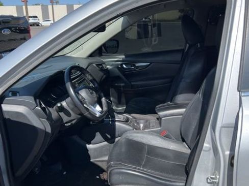 Used 2018 Nissan Rogue SL AWD/4WD image 4