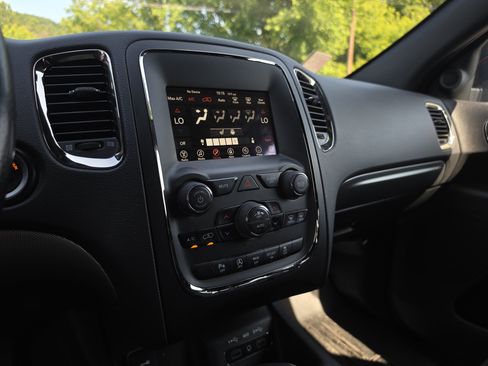 Used 2019 Dodge Durango GT AWD/4WD image 25
