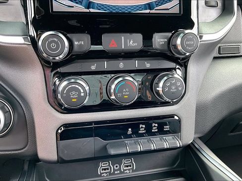 Used 2025 RAM 1500 Lone Star RWD image 38