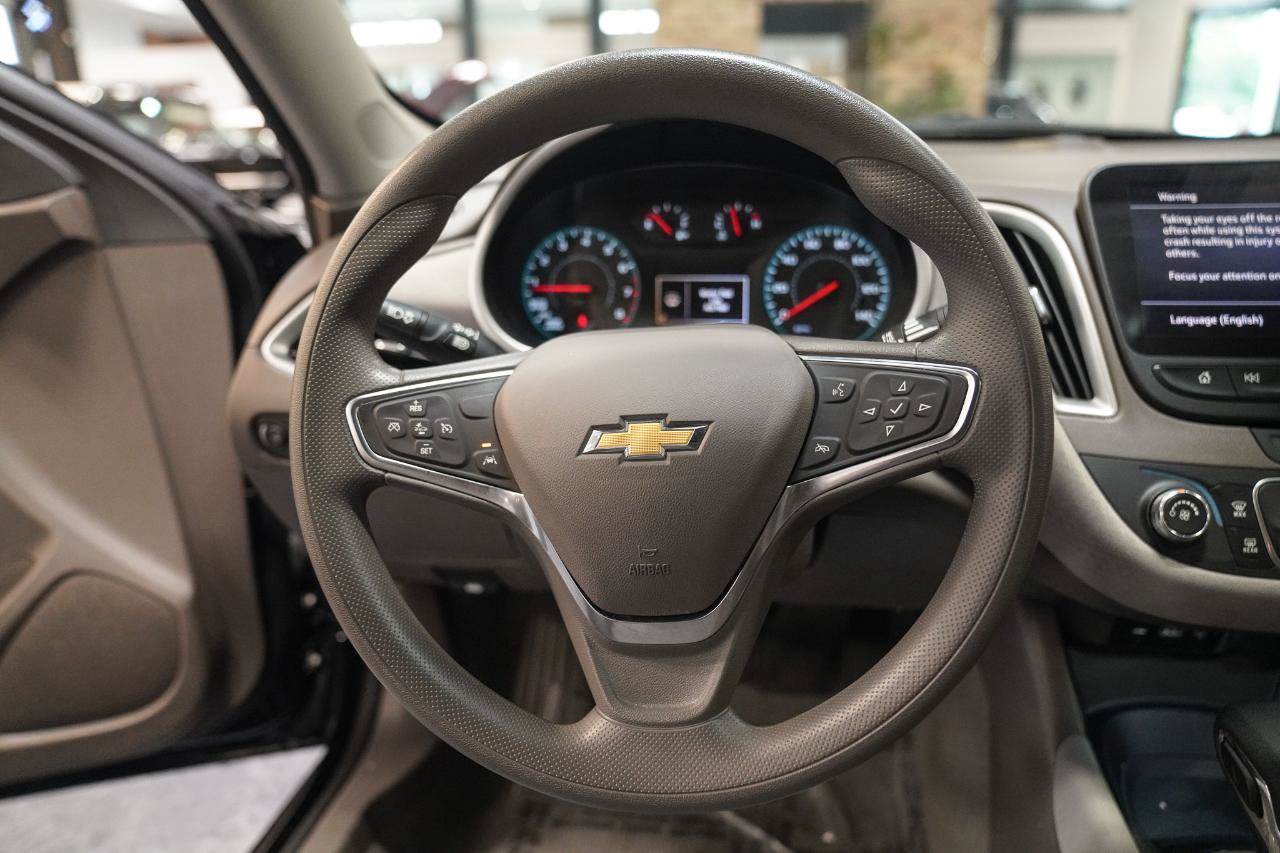Used 2024 Chevrolet Malibu LS FWD image 33