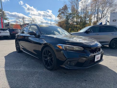 Used 2023 Honda Civic Sport image 1