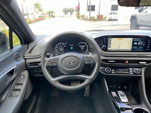 Used 2020 Hyundai Sonata SEL Plus w/ Tech Package image 17