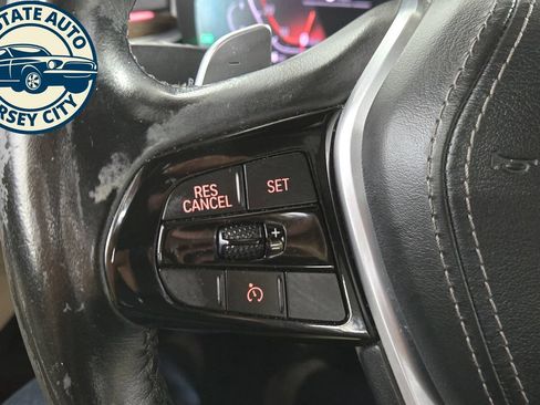 Used 2020 BMW 530i w/ Convenience Package RWD image 18
