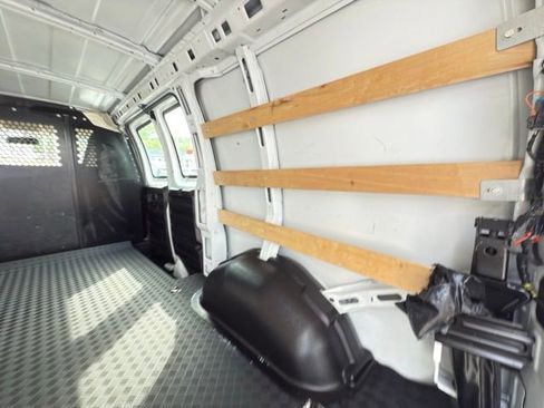 Used 2023 Chevrolet Express 2500 w/ Driver Convenience Package image 24