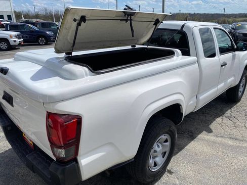 Used 2021 Toyota Tacoma SR RWD image 18
