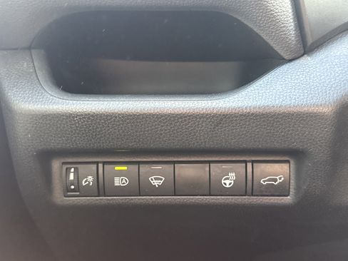 Certified 2021 Toyota RAV4 XLE Premium image 33