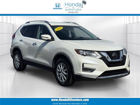 Used 2020 Nissan Rogue SV FWD image 1