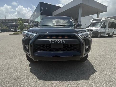 Used 2021 Toyota 4Runner SR5 image 2