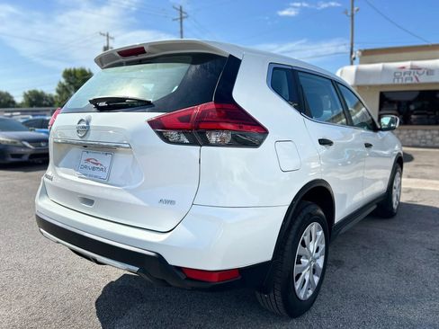 Used 2017 Nissan Rogue S AWD/4WD image 4