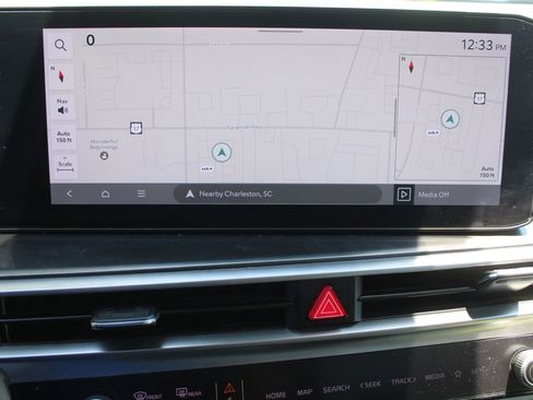 Certified 2024 Kia Sorento EX w/ Panoramic Sunroof Package FWD image 48