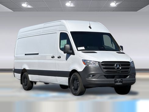 New 2026 Mercedes-Benz Sprinter 2500 image 6