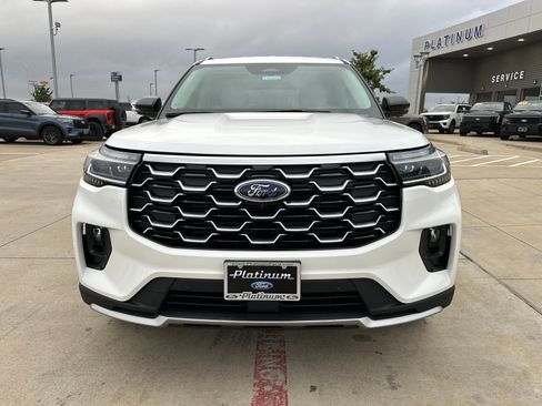 New 2026 Ford Explorer Platinum w/ LUX Leather Package image 8