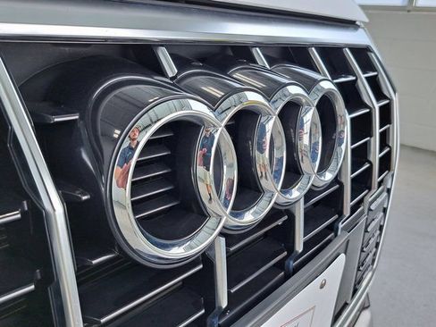 Used 2020 Audi Q3 2.0T Premium w/ Convenience Package AWD/4WD image 31