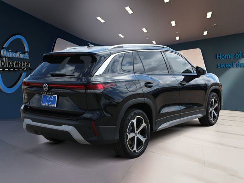 New 2026 Volkswagen Tiguan SE FWD image 5