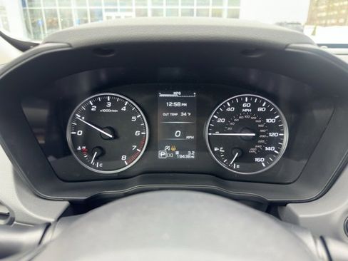 Used 2024 Subaru Crosstrek 2.0i Premium image 15