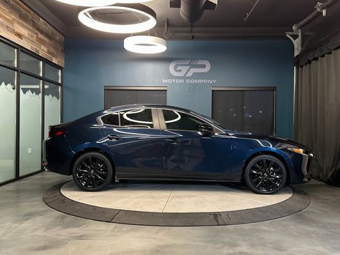 Used 2024 MAZDA MAZDA3 s image 2
