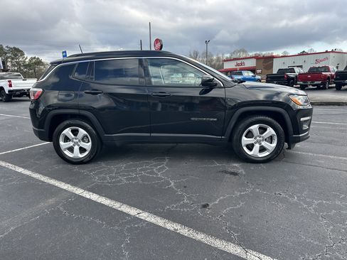 Used 2020 Jeep Compass Latitude image 9