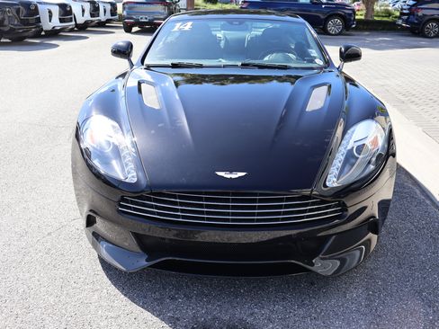 Used 2014 Aston Martin Vanquish Coupe image 12