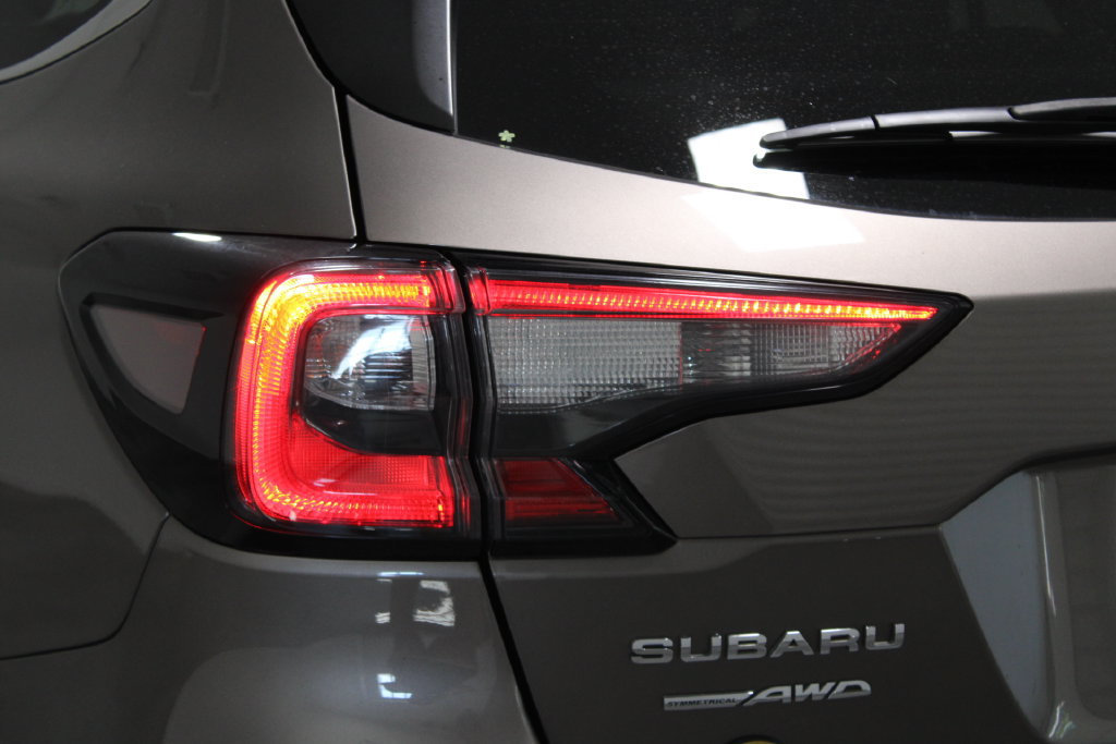 Used 2021 Subaru Outback Premium AWD/4WD image 44