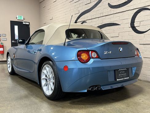 Used 2003 BMW Z4 2.5i image 9