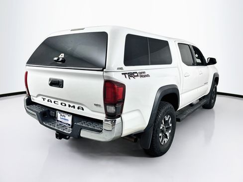 Used 2019 Toyota Tacoma TRD Off-Road RWD image 5
