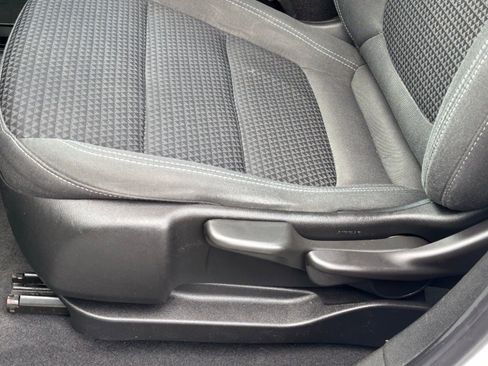 Used 2023 Chevrolet Bolt EUV LT image 18