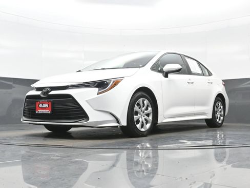 Used 2024 Toyota Corolla LE FWD image 26