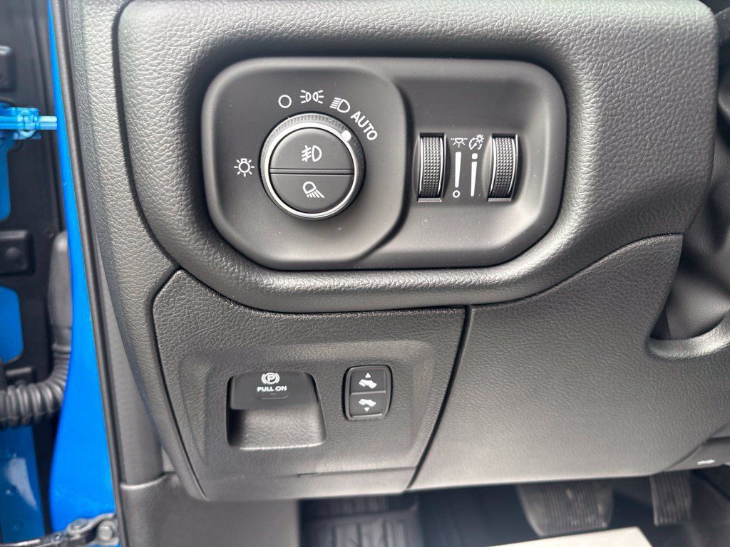 Used 2026 RAM 1500 Big Horn AWD/4WD image 24