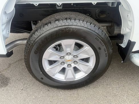 Used 2025 Chevrolet Silverado 1500 W/T RWD image 32