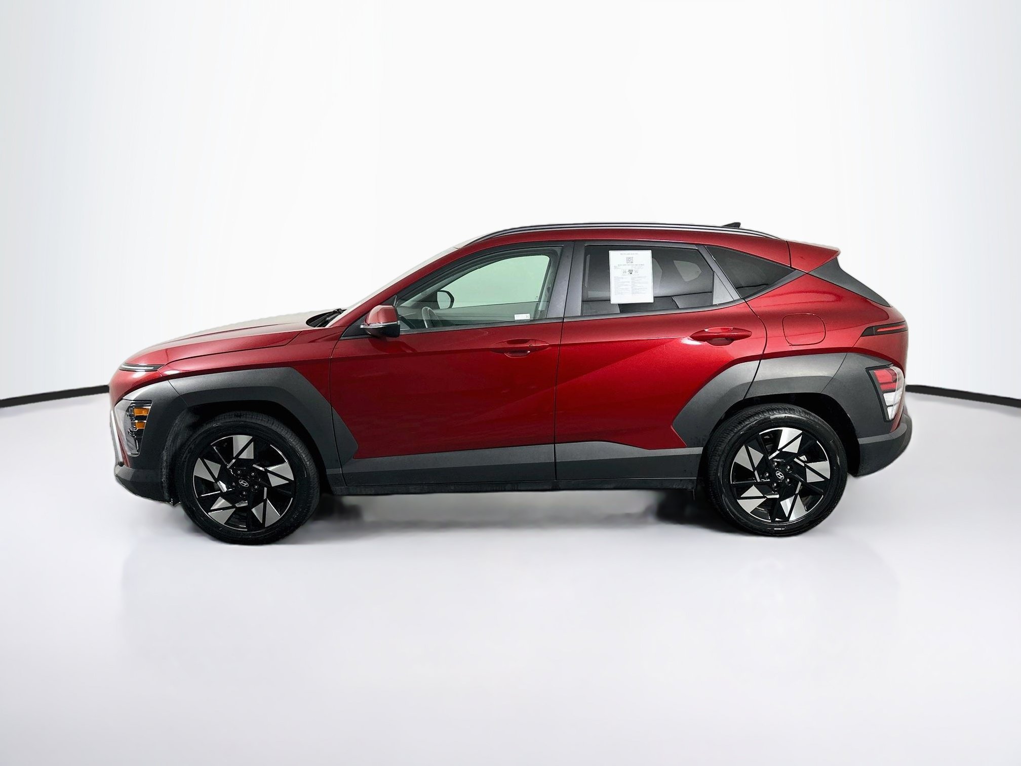 Used 2025 Hyundai Kona SEL FWD image 4