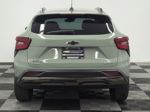 Used 2026 Chevrolet Trax ACTIV w/ Driver Confidence Package FWD image 6