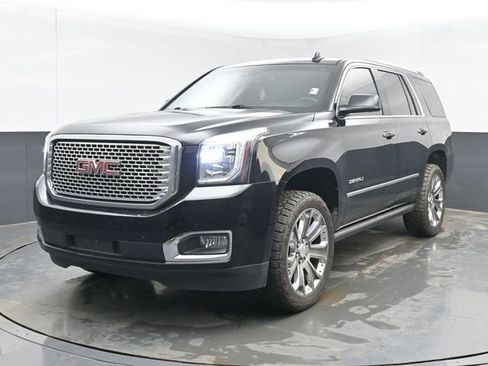 Used 2016 GMC Yukon Denali w/ Open Road Package AWD/4WD image 10