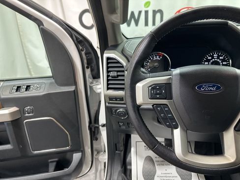 Used 2019 Ford F150 Lariat image 23