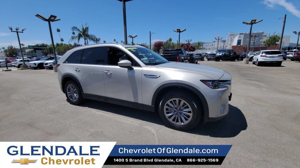 Used 2025 MAZDA CX-90 3.3 Turbo w/ Preferred Package AWD/4WD image 2