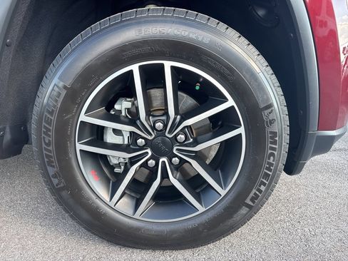 Used 2020 Jeep Grand Cherokee Trailhawk image 12