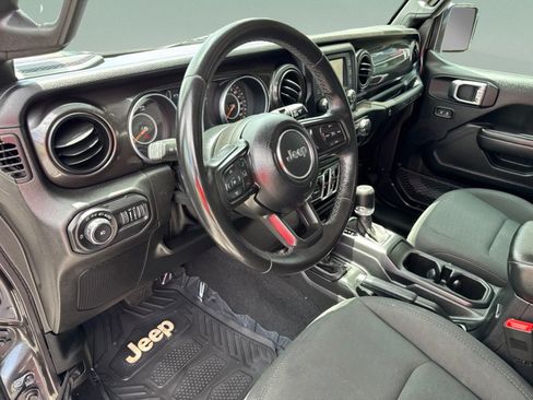 Used 2020 Jeep Wrangler Unlimited Sport AWD/4WD image 19