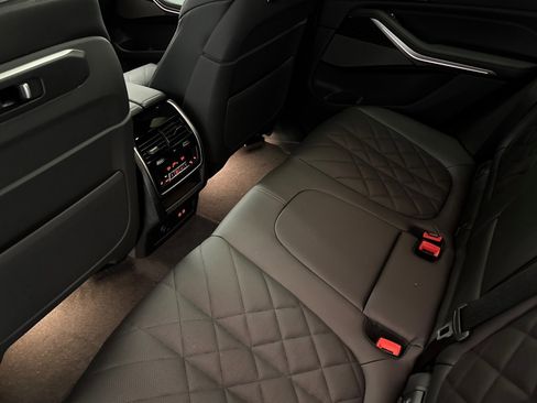 Used 2026 BMW X5 xDrive40i w/ M Sport Package image 21