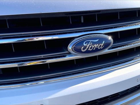 Used 2017 Ford Expedition Limited w/ Equipment Group 301A image 27