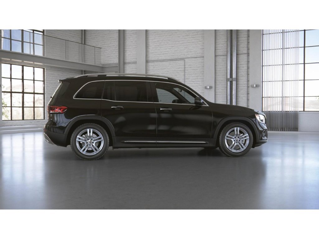 Used 2023 Mercedes-Benz GLB 250 4MATIC image 18