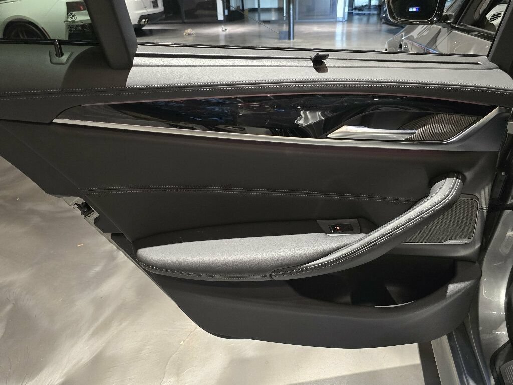 Used 2018 BMW M5 AWD/4WD image 25
