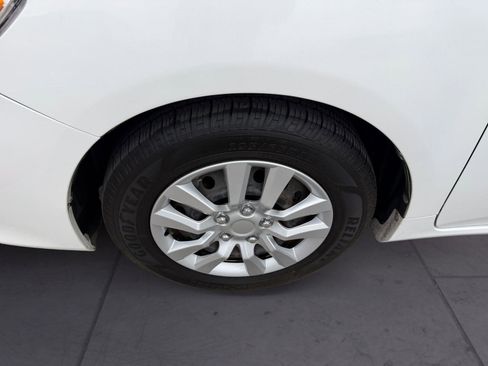 Used 2012 Toyota Corolla S image 14
