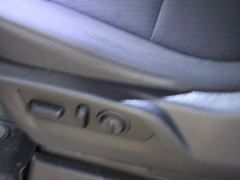 Used 2020 GMC Sierra 1500 Elevation image 13