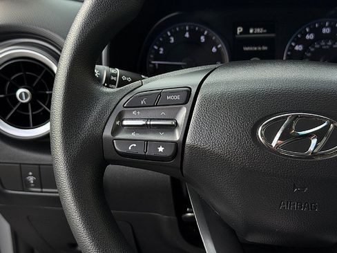 Used 2023 Hyundai Kona SEL image 11