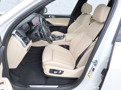 Used 2021 BMW X5 sDrive40i w/ Premium Package image 13