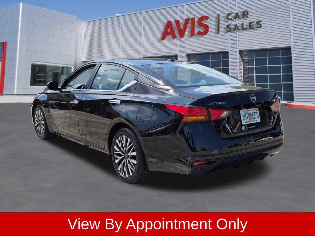 Used 2025 Nissan Altima 2.5 SV FWD image 9