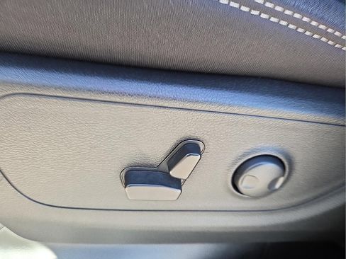 Used 2025 RAM 1500 Big Horn image 15